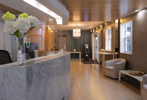 Ocean Reef Suites, South Beach, Lobby