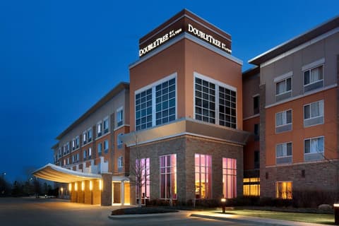 DoubleTree by Hilton Hotel Oklahoma City Airport, Exterior