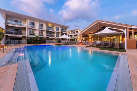 Oaks Broome Hotel, Pool