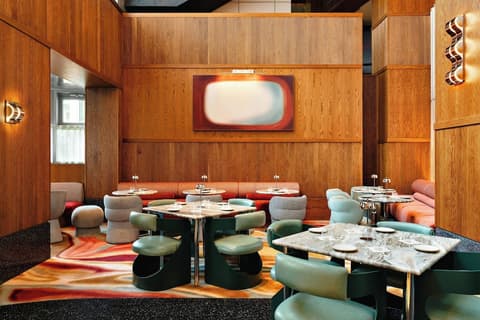 W Hoboken, Living room