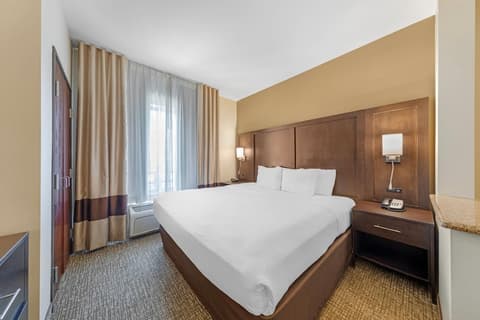 Comfort Suites Ontario Airport Convention Center, Room