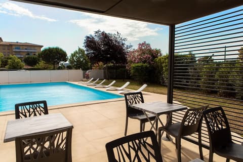 Residhome Toulouse Occitania, Pool