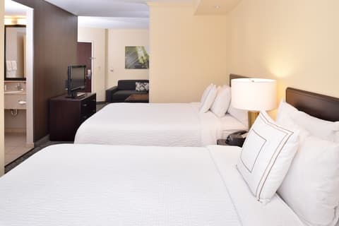 SpringHill Suites by Marriott Corona Riverside, Room