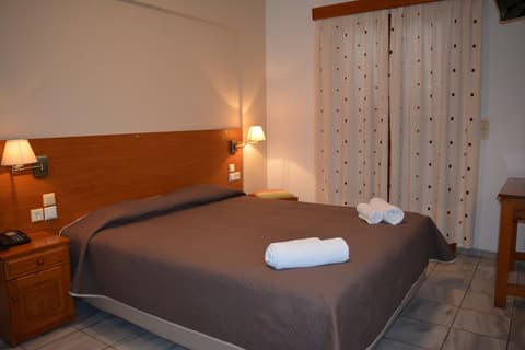 Anemomilos Suites, Room