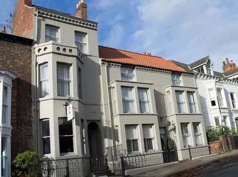 Jorvik House, Front of property