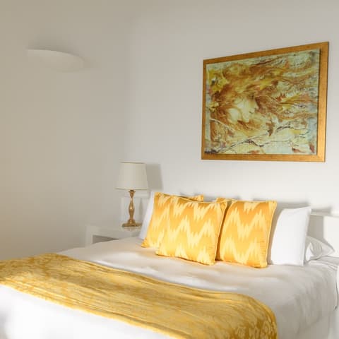 Above Blue Suites, Room