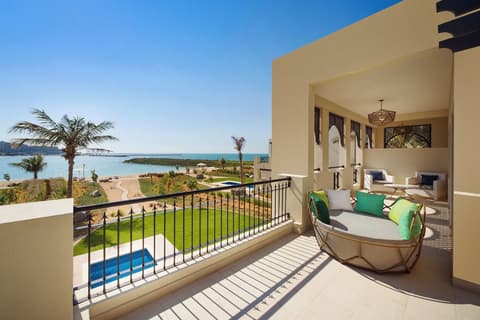 Rixos Al Mairid Ras Al Khaimah, Terrace/patio