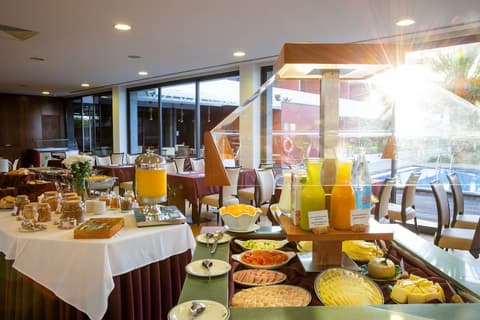 Antillia Hotel, Breakfast buffet