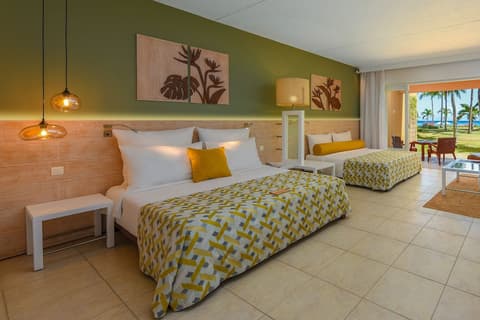 Victoria Beachcomber Resort & Spa, Room