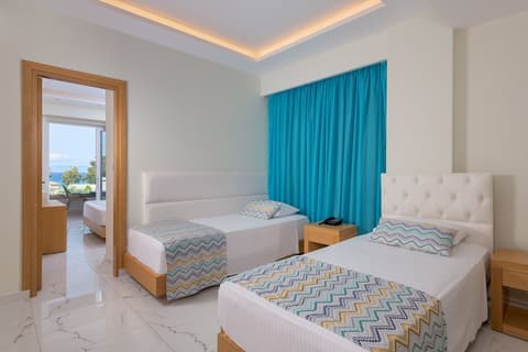Oceanis Park Hotel, Room