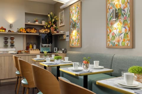 Jack's Hotel, Restaurant