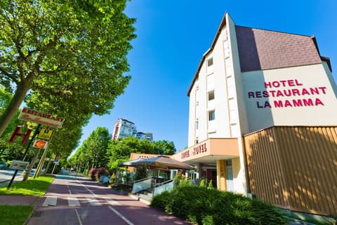 Hotel Novel Restaurant La Mamma, Front of property