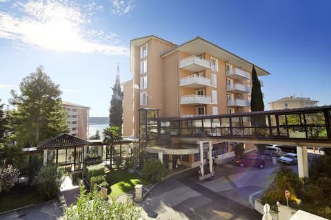 Hotel Neptun – Lifeclass Hotels & Spa, Portorož, Property grounds