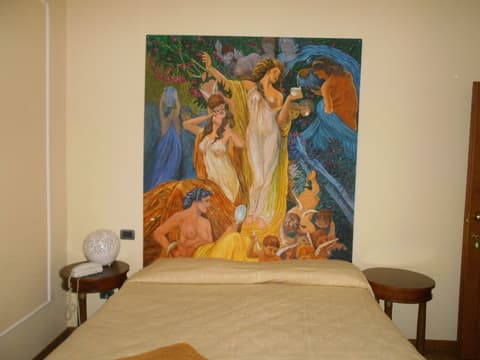 Petit Château, Room