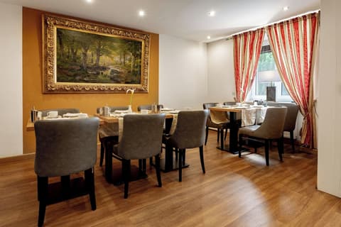 Hotel Burgschmiet, Breakfast buffet