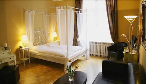 Hotel Maison Am Olivaer Platz, Room