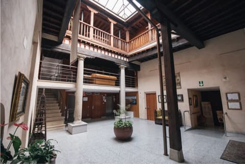 Hotel Santa Isabel, Interior