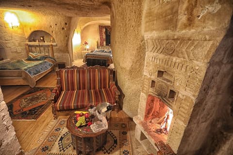 Traveller's Cave Hotel, Room