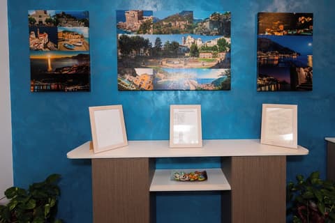 Baia Verde, Interior entrance