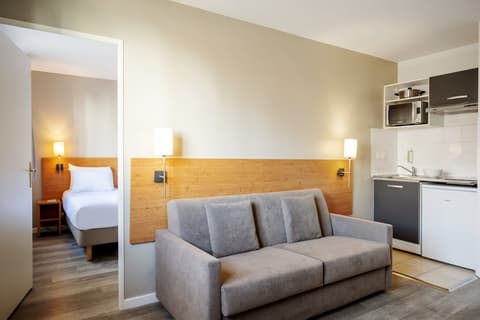 Séjours & Affaires Créteil Le Magistere, Room