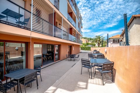 Hôtel Le Virevent, Terrace/patio