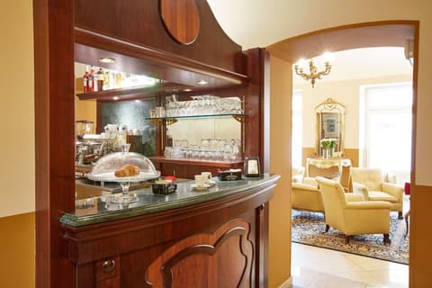 Hotel Liberty, Coffee service