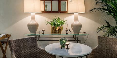 Hotel Boutique Corral del Rey by ALUZ Collection, Lobby sitting area