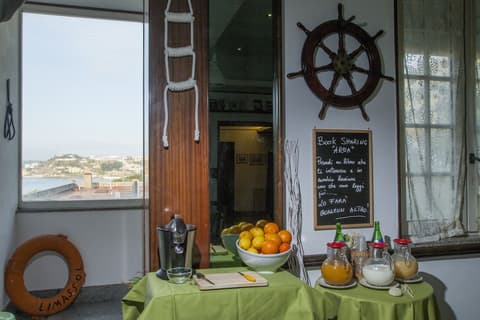 La Tripergola, Breakfast area
