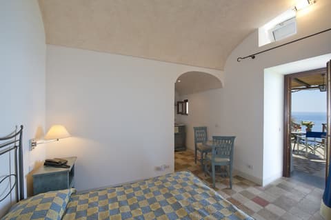 Villa il Frantoio and Lilmar, Room