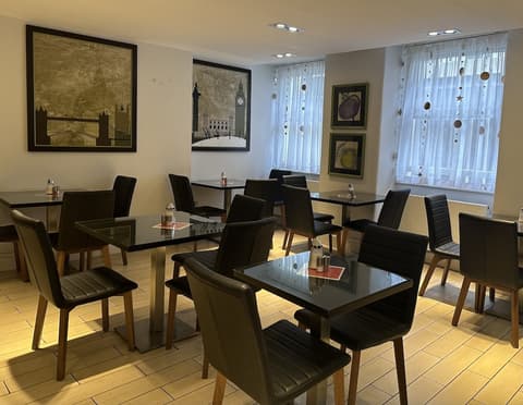 Bloomsbury Palace Hotel, Breakfast area