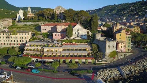 Hotel Laurin, Exterior