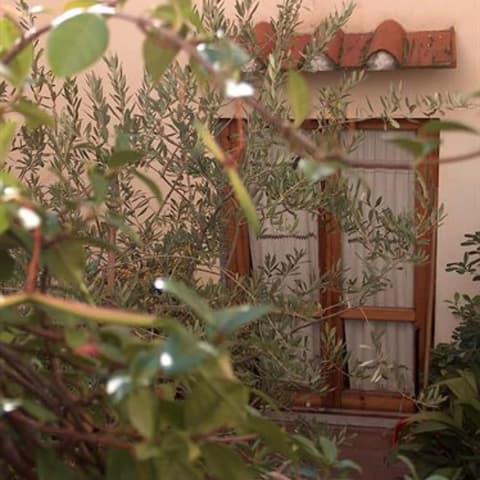 Aurum Uffizi, Exterior detail