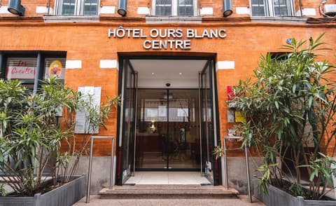 Hôtel Ours Blanc Centre, Front of property