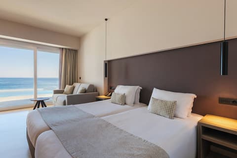 Alexandra Beach Resort & Spa, Room