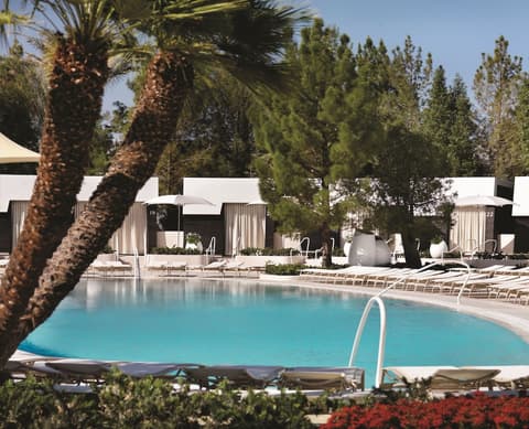 ARIA Resort & Casino, Pool