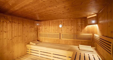 Best Western Plus Plaza Hotel Graz, Spa