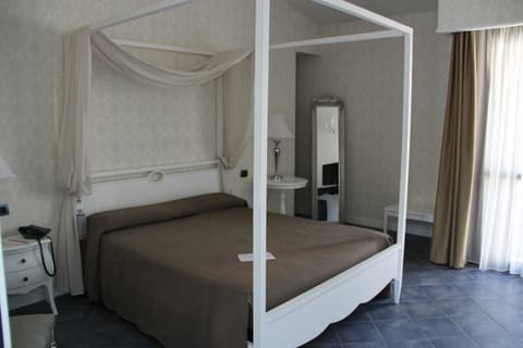 Marina Holiday Resort & Spa, Room