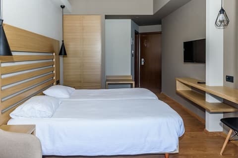 Hotel Agamemnon, Room