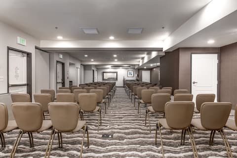 Holiday Inn Express Hotel and Suites West Valley by IHG, Meeting facility