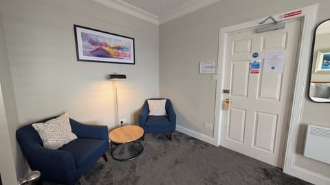 Coolin View Guest Rooms, Living area