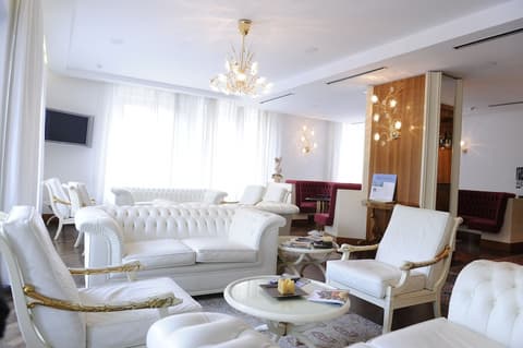 Parc Hotel Flora, Lobby sitting area