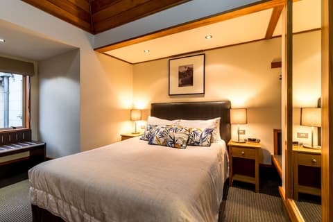 Distinction Te Anau Hotel And Villas, Room