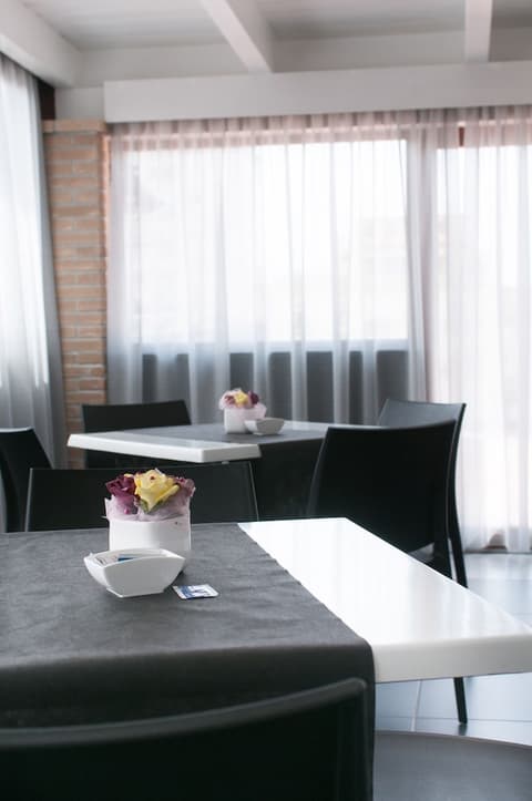 Fly Boutique Hotel, Breakfast area