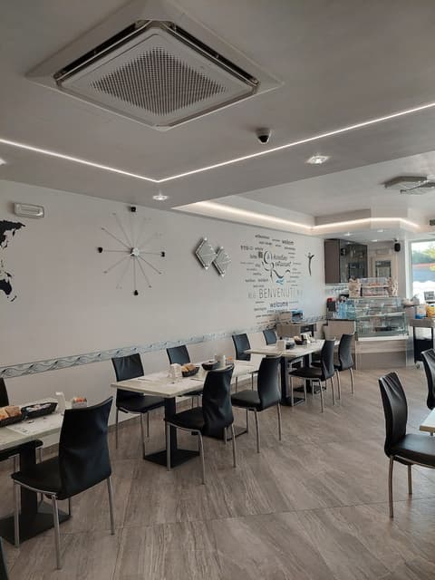 Bed and Breakfast Brezza Marina e Ristorante Shoreline, Breakfast area