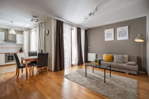 Central Passage Apartments by Vagabond, Room