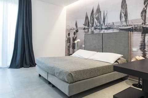 Hotel Commodore, Room