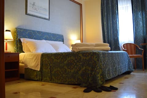 Hotel Palace 2000, Room