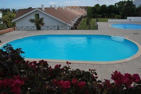Apartamentos Turísticos Nossa Senhora da Estrela, Outdoor pool