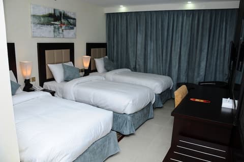 Royal Falcon Hotel, Room