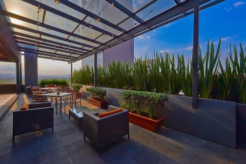 Hilton Garden Inn Mexico City Polanco, Terrace/patio